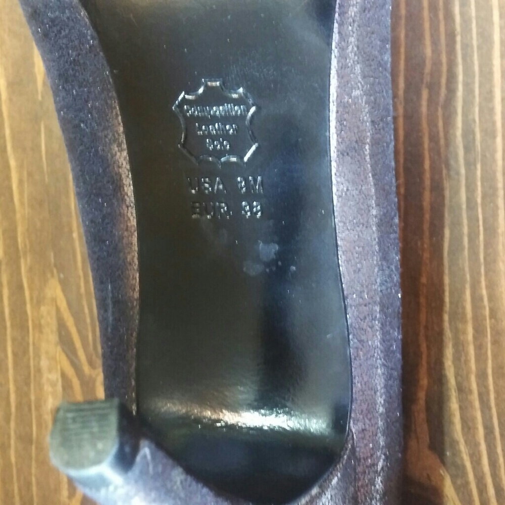 Metallic Gunmetal Gray Heels - size 8 - Picture 6 of 8